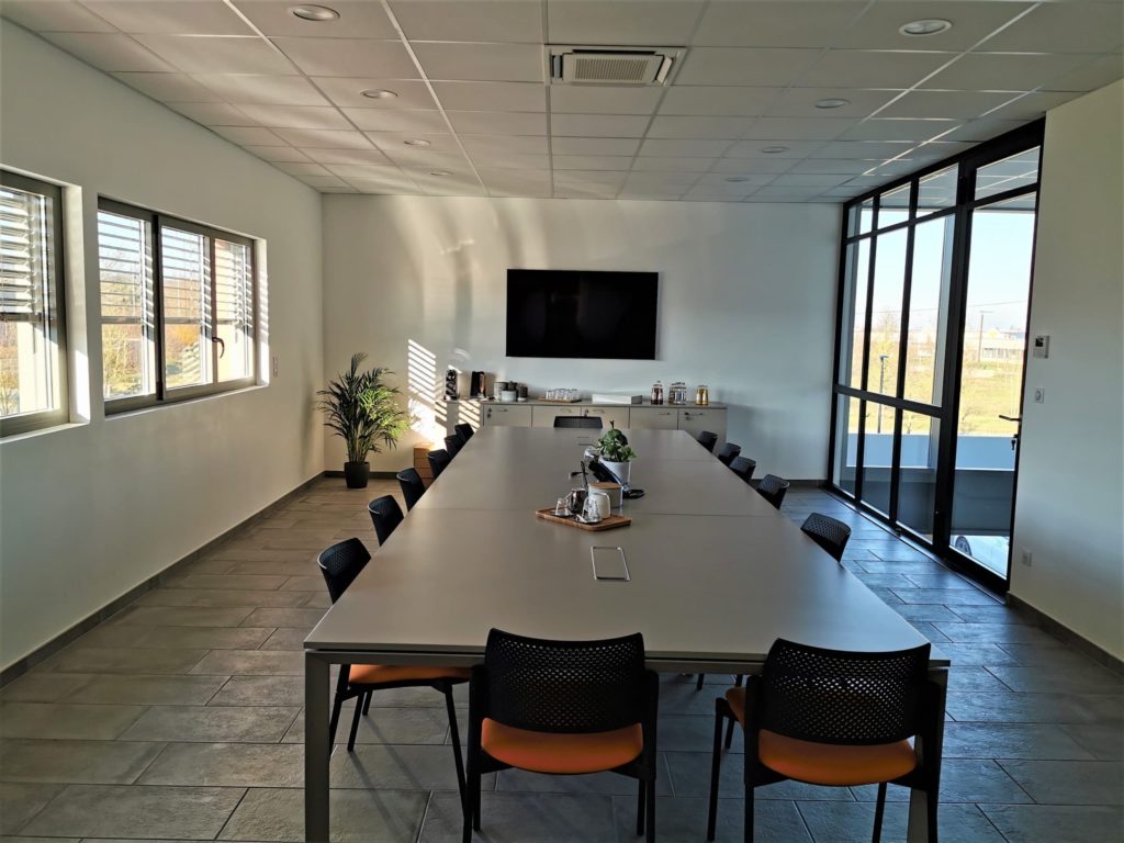 Verrière industrielle salle de réunion